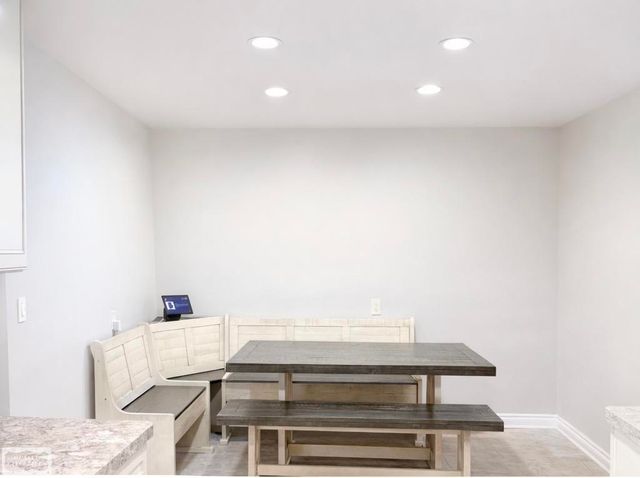 27738 Roan Avenue, Warren, MI 48093