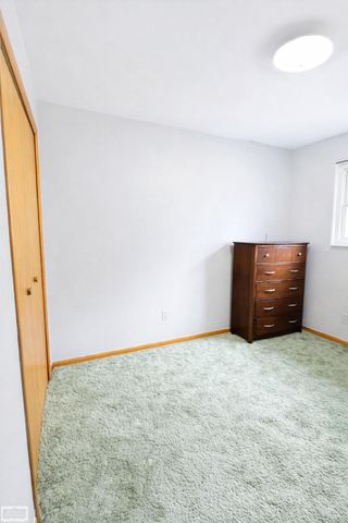 27738 Roan Avenue, Warren, MI 48093