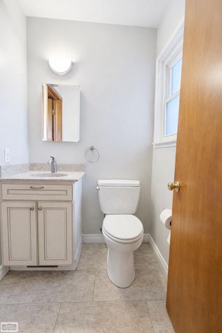 27738 Roan Avenue, Warren, MI 48093