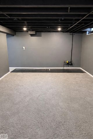 27738 Roan Avenue, Warren, MI 48093