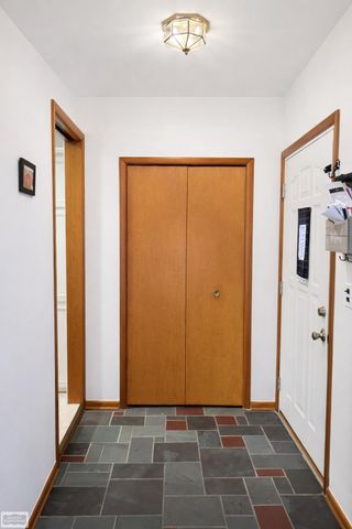 27738 Roan Avenue, Warren, MI 48093