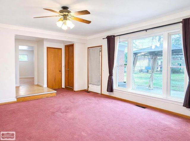 27738 Roan Avenue, Warren, MI 48093