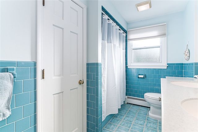 102 Moccasin Trail, Cranston, RI 02921