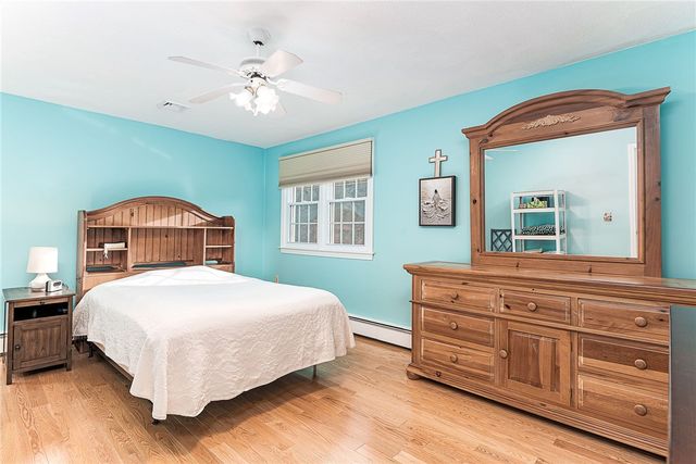 102 Moccasin Trail, Cranston, RI 02921