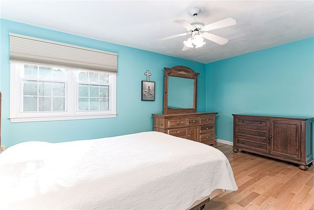 102 Moccasin Trail, Cranston, RI 02921