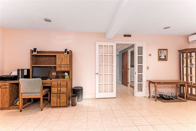 102 Moccasin Trail, Cranston, RI 02921