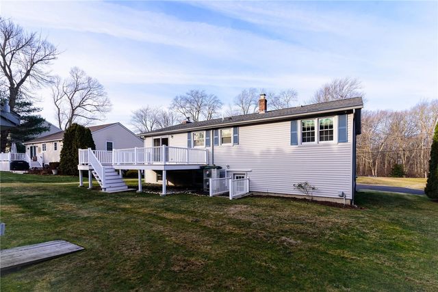 102 Moccasin Trail, Cranston, RI 02921