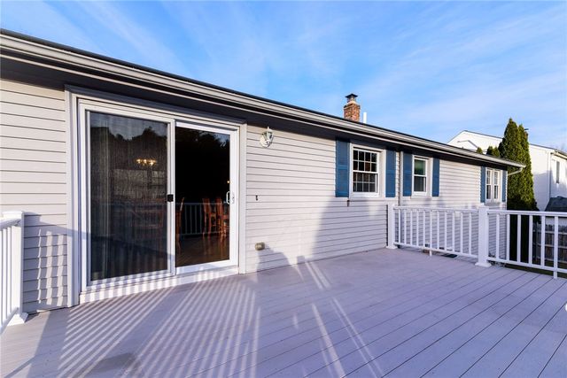 102 Moccasin Trail, Cranston, RI 02921