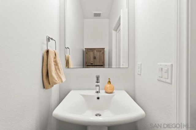 1708 Silverberry, Oceanside, CA 92056