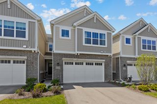 3S514 Barkley Avenue, Warrenville, IL 60555