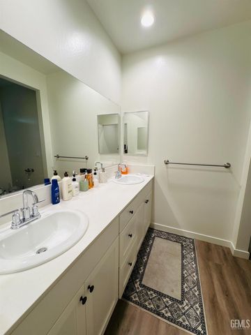 8410 Avon Street, Bakersfield, CA 93314