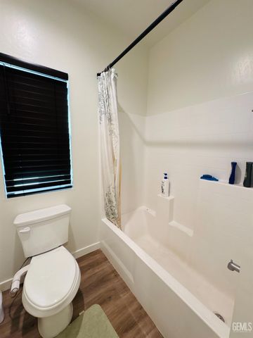 8410 Avon Street, Bakersfield, CA 93314