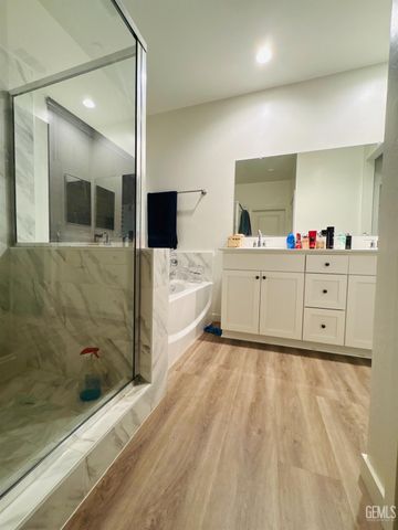 8410 Avon Street, Bakersfield, CA 93314