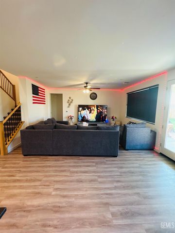 8410 Avon Street, Bakersfield, CA 93314