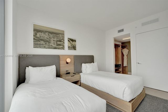 159 NE 6th Street 3916, Miami, FL 33132