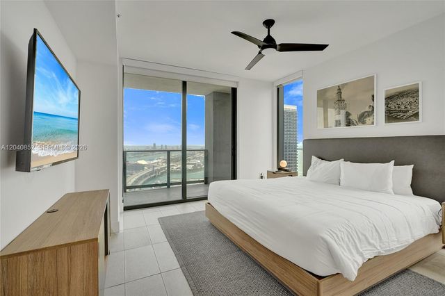 159 NE 6th Street 3916, Miami, FL 33132