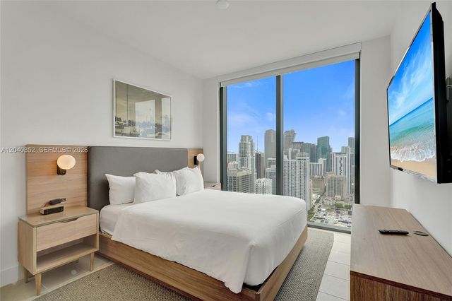 159 NE 6th Street 3916, Miami, FL 33132