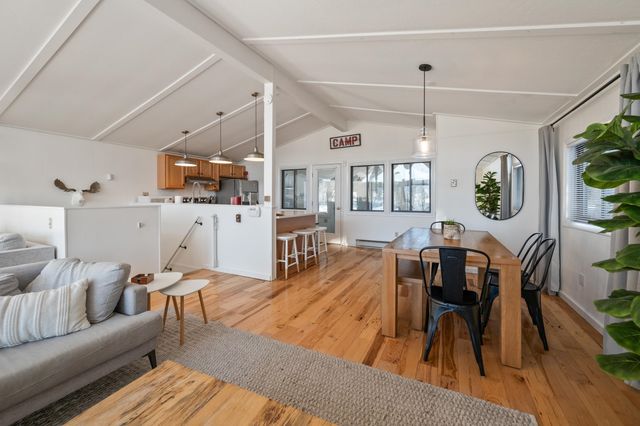 104 Alpstrausse Road, Bartlett, NH 03845