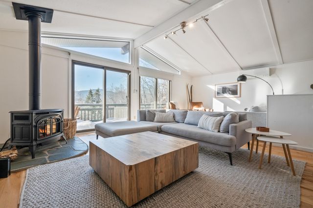 104 Alpstrausse Road, Bartlett, NH 03845