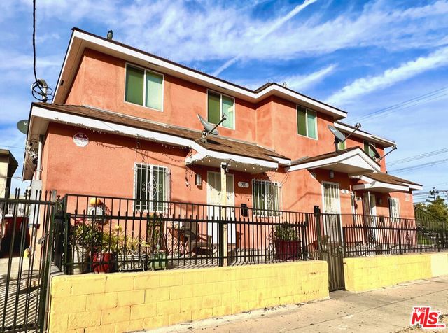711 W 90th Street, Los Angeles, CA 90044