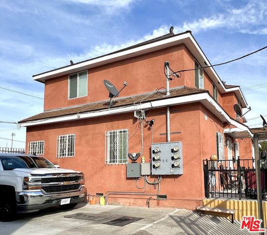 711 W 90th Street, Los Angeles, CA 90044