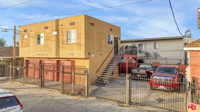 711 W 90th Street, Los Angeles, CA 90044