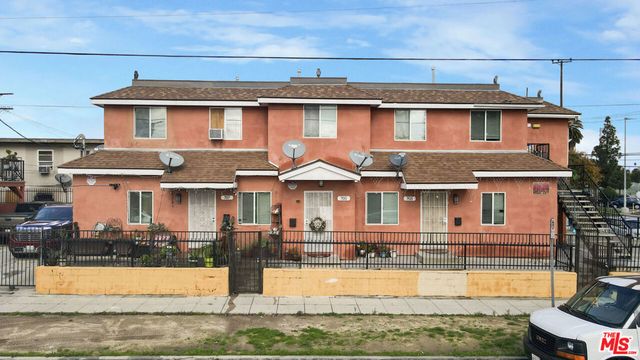 711 W 90th Street, Los Angeles, CA 90044