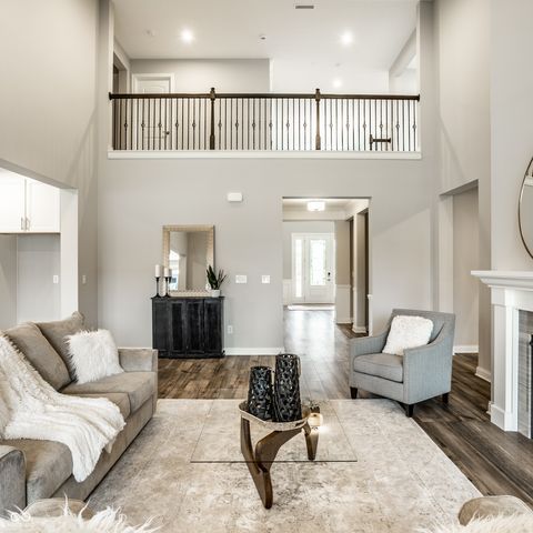 14850 Legacy Oaks Drive, Carmel, IN 46032