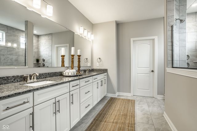 14850 Legacy Oaks Drive, Carmel, IN 46032