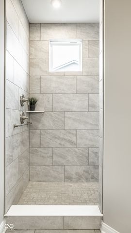 14850 Legacy Oaks Drive, Carmel, IN 46032