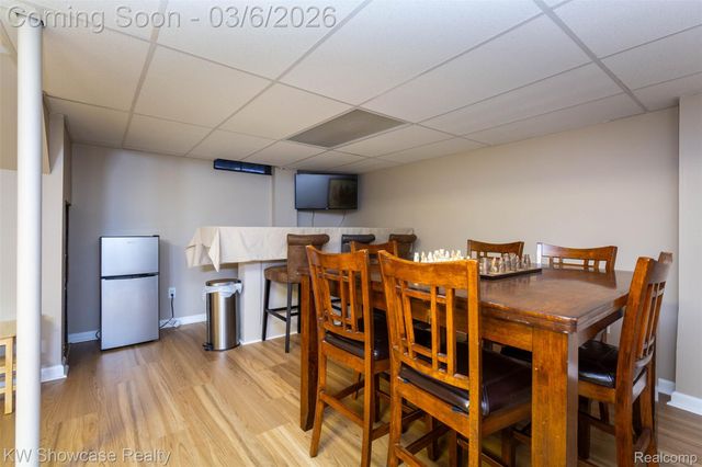 1747 Beechmont Street, Keego Harbor, MI 48320