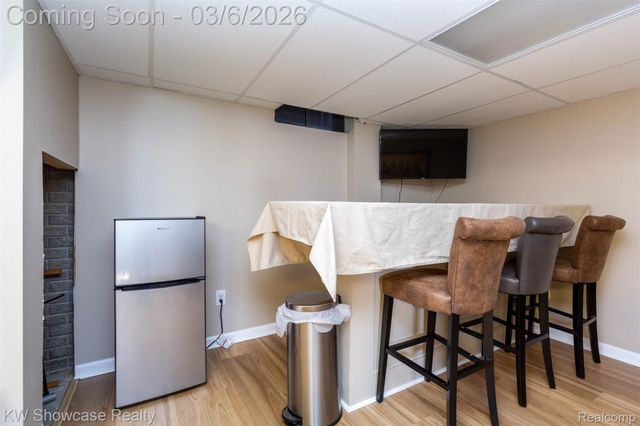 1747 Beechmont Street, Keego Harbor, MI 48320