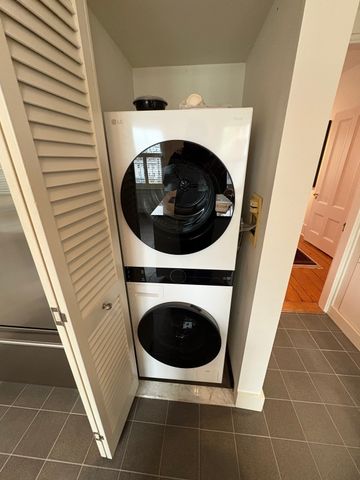 61 Otis St 3, Cambridge, MA 02141