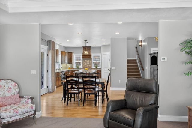 661 Forest Ridge Drive, Medford, OR 97504