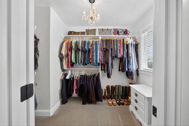 661 Forest Ridge Drive, Medford, OR 97504