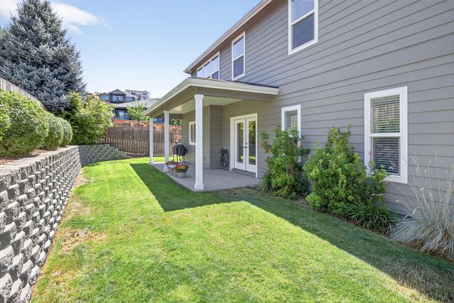 661 Forest Ridge Drive, Medford, OR 97504