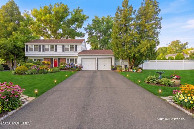 53 Maxwell Lane, Manalapan, NJ 07726