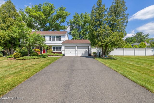 53 Maxwell Lane, Manalapan, NJ 07726