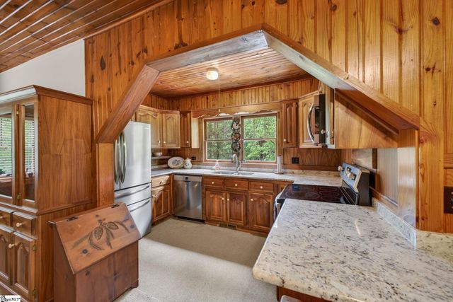 1310 Camp Creek Road, Taylors, SC 29687