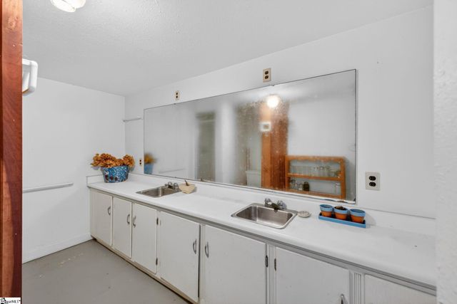 1310 Camp Creek Road, Taylors, SC 29687