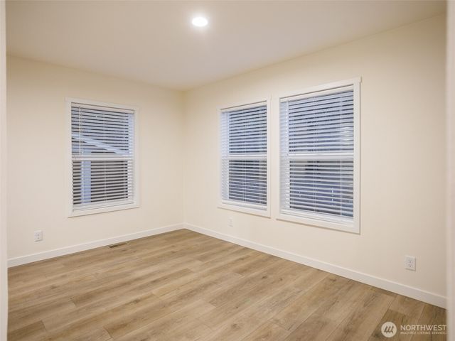 90 E Treewater Place, Shelton, WA 98584