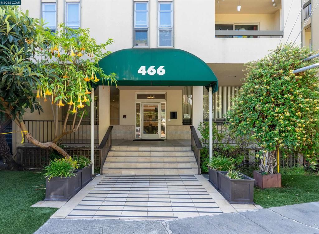 466 Crescent St 306, Oakland, CA 94610