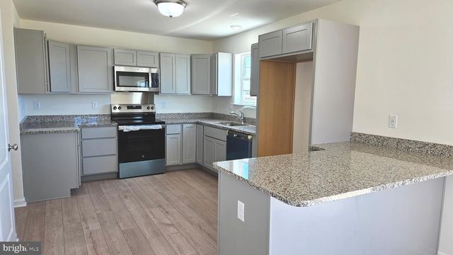 235 DOYLESTOWN RD, Smyrna, DE 19977