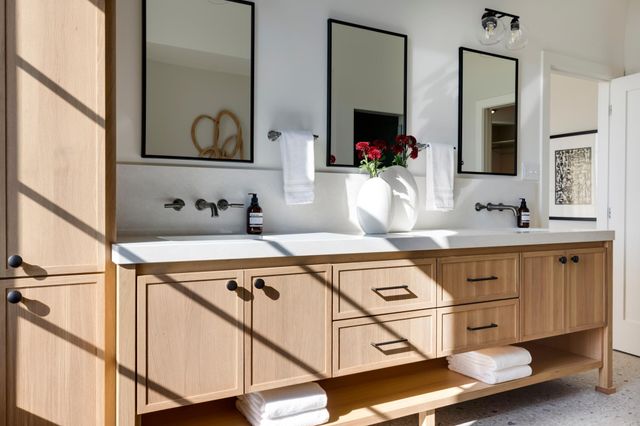 16497 47th Place N, Plymouth, MN 55446