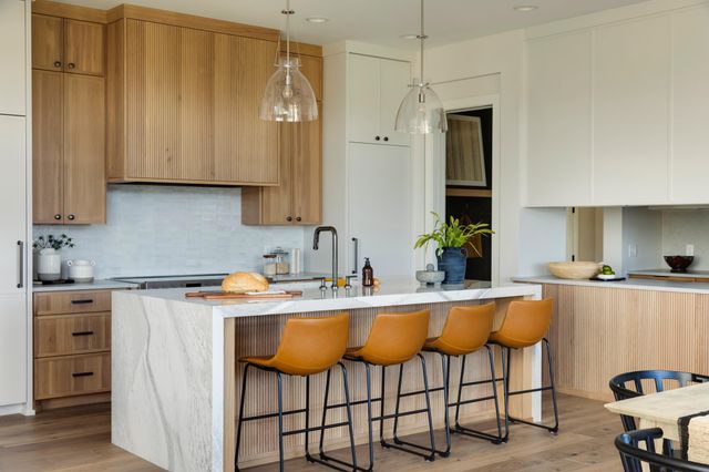 16497 47th Place N, Plymouth, MN 55446