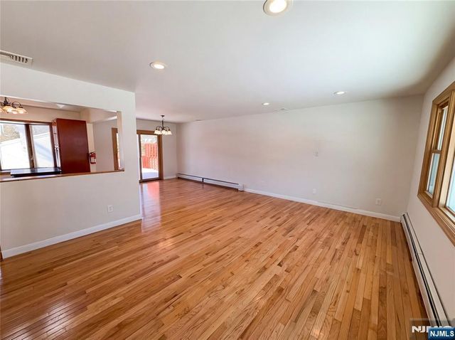 2622 Cleveland Avenue, Twp Of Washington, NJ 07676