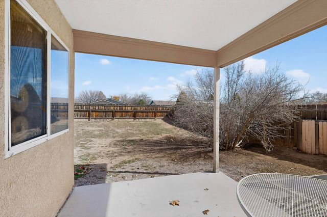 3032 Laurel Meadows Drive NE, Rio Rancho, NM 87144