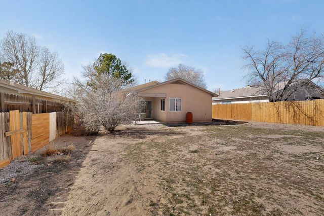 3032 Laurel Meadows Drive NE, Rio Rancho, NM 87144