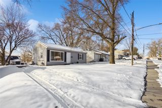6824 SW 15th Street, Des Moines, IA 50315