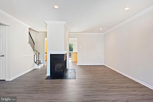 4119 DAWN VALLEY CT, Chantilly, VA 20151